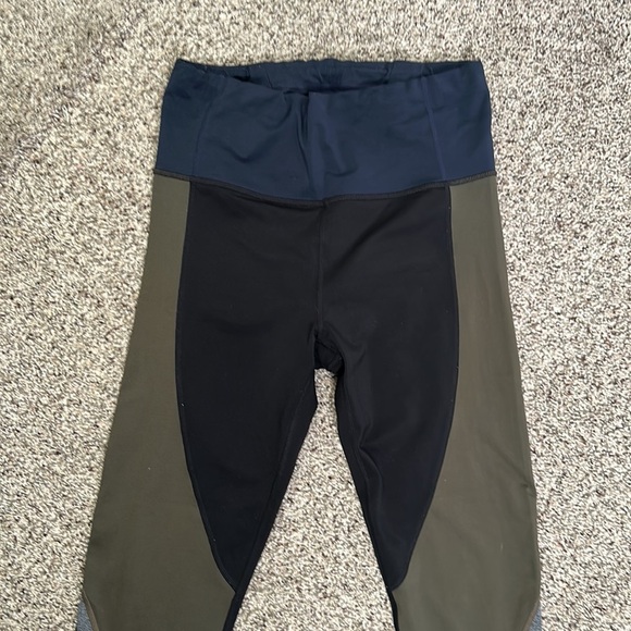 Athleta spar color block leggings size medium - Picture 6 of 9